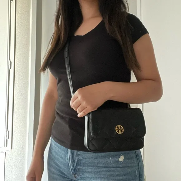 New, authentic tory burch willa crossbody  belt black bag - Picture 11 of 12